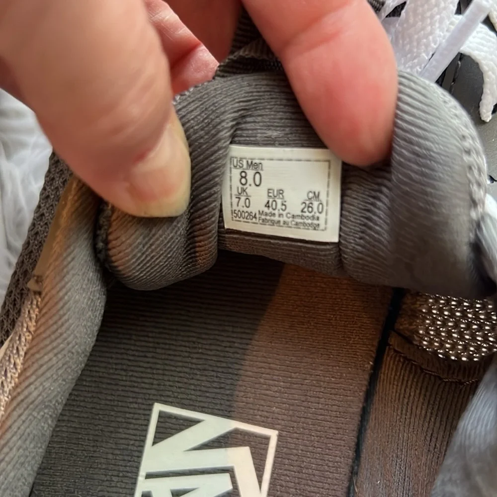 Vans Range Low-Top Sneaker - Men's 8